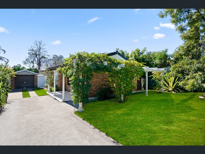 3 bedrooms House in 4 Kellaway Street DOONSIDE NSW, 2767