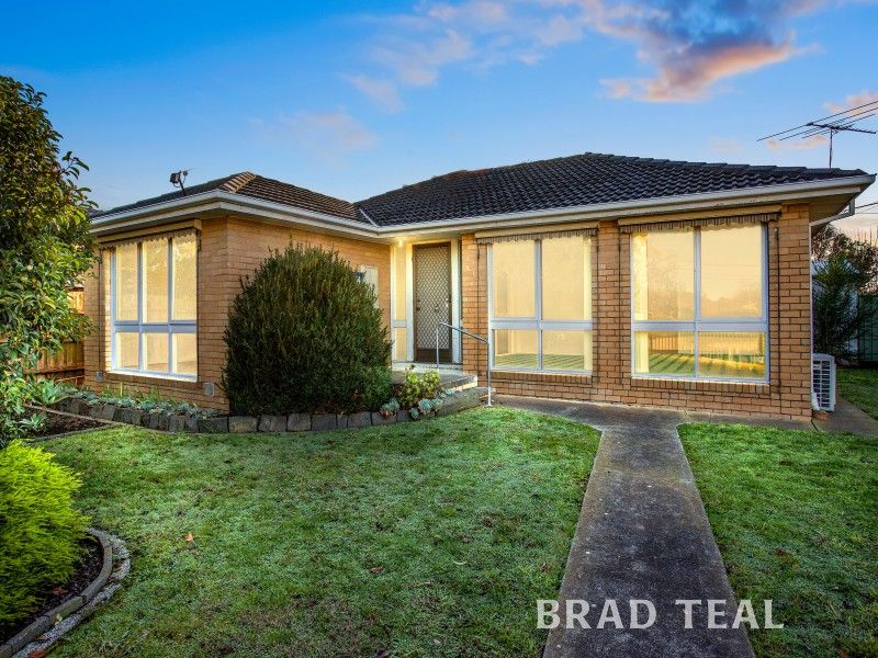 18 Woodstock Drive, Gladstone Park VIC 3043, Image 0