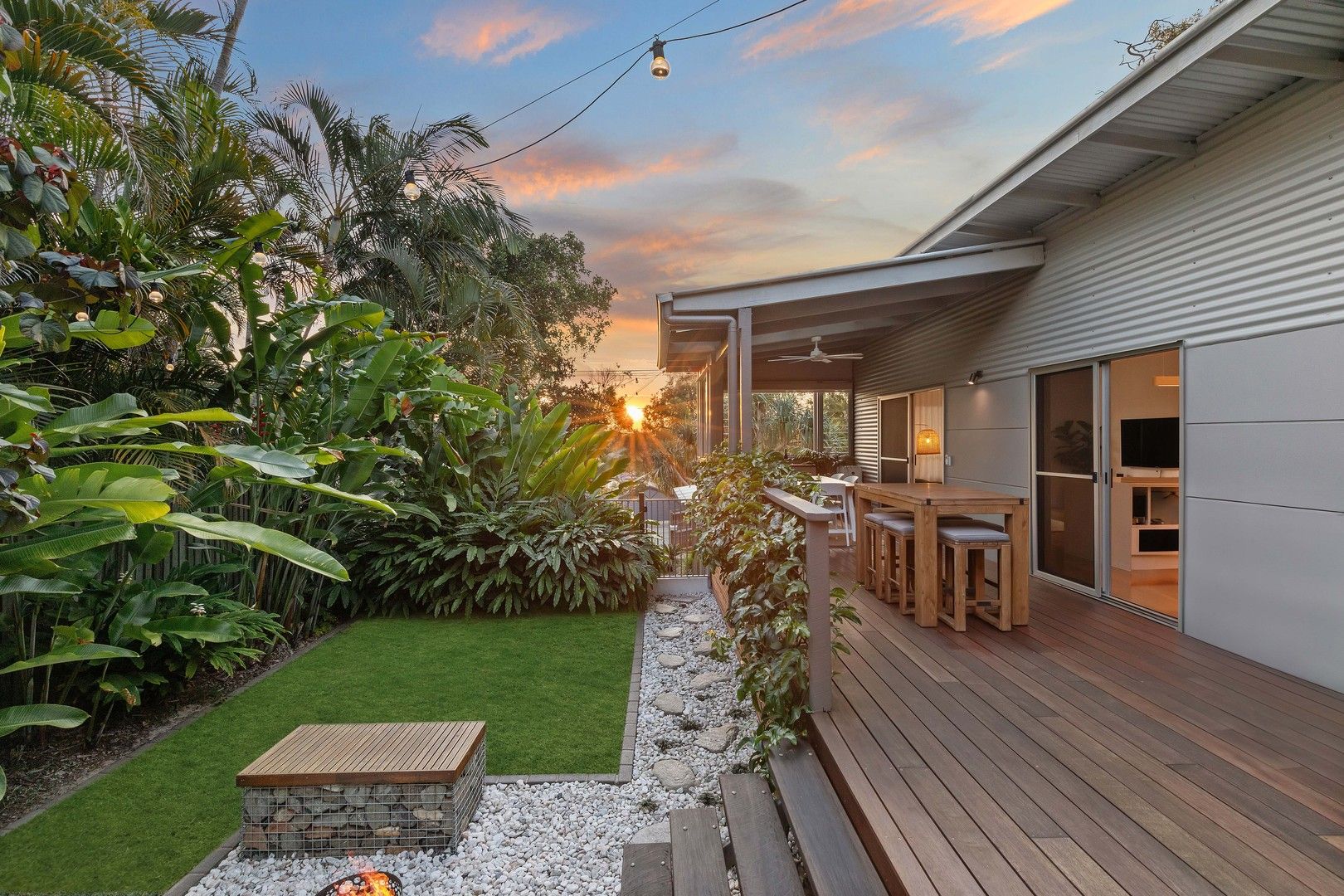 3 bedrooms House in 220 Edwards Street SUNSHINE BEACH QLD, 4567