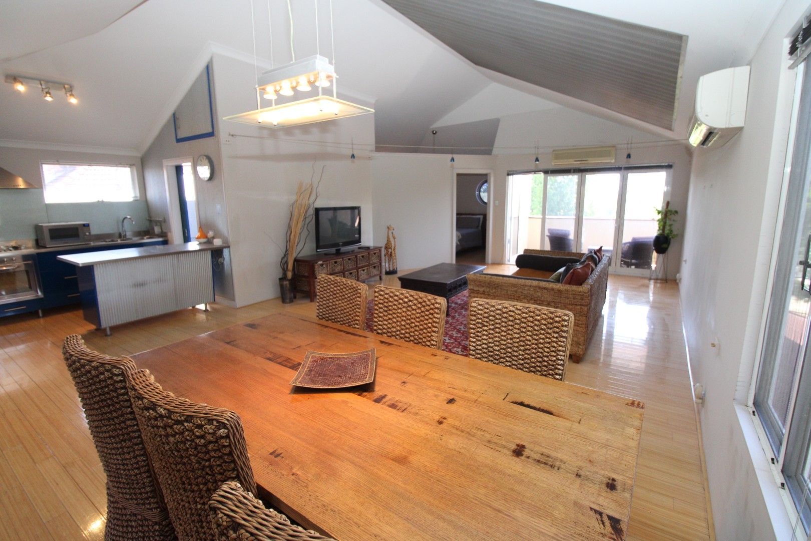 1 bedrooms Apartment / Unit / Flat in 125 Railway Parade MOUNT LAWLEY WA, 6050