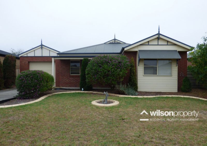 14 Giles Place, Traralgon VIC 3844