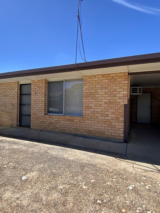 2 bedrooms Apartment / Unit / Flat in 2/225 MAIDEN LANE HAY NSW, 2711