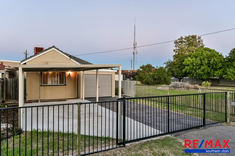 42 Derisleigh Street, Cannington WA 6107, Image 0