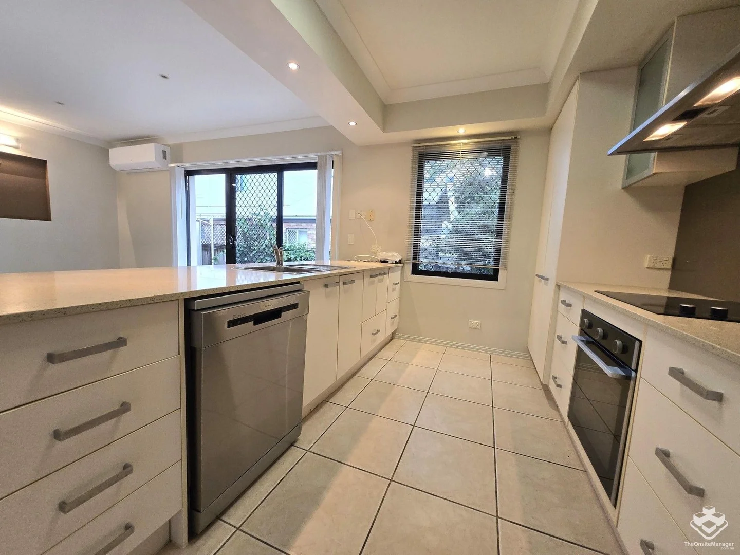 Additional image 5 of 2/190 Queen Street, Southport QLD 4215