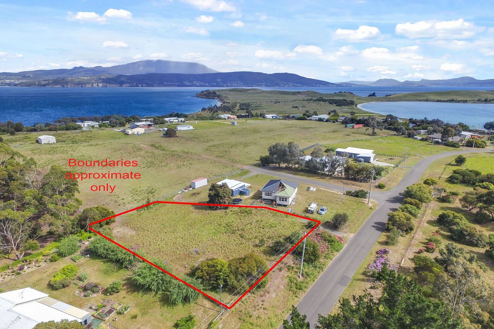 7 Bangor Road, Opossum Bay TAS 7023, Image 0