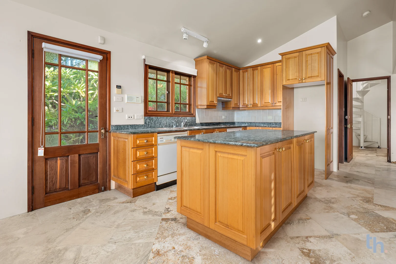 Additional image 18 of 107 Fishing Point Road, Fishing Point NSW 2283