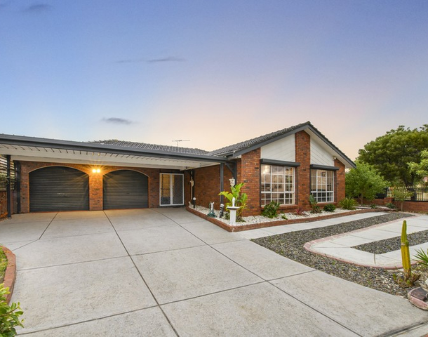 8 Masefield Court, Delahey VIC 3037