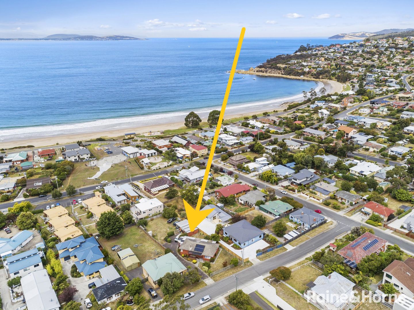 9 Sunny Avenue, Blackmans Bay TAS 7052, Image 1