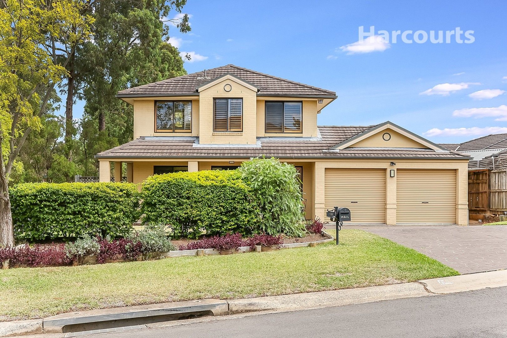 5 bedrooms House in 18 Hilltop Avenue CURRANS HILL NSW, 2567