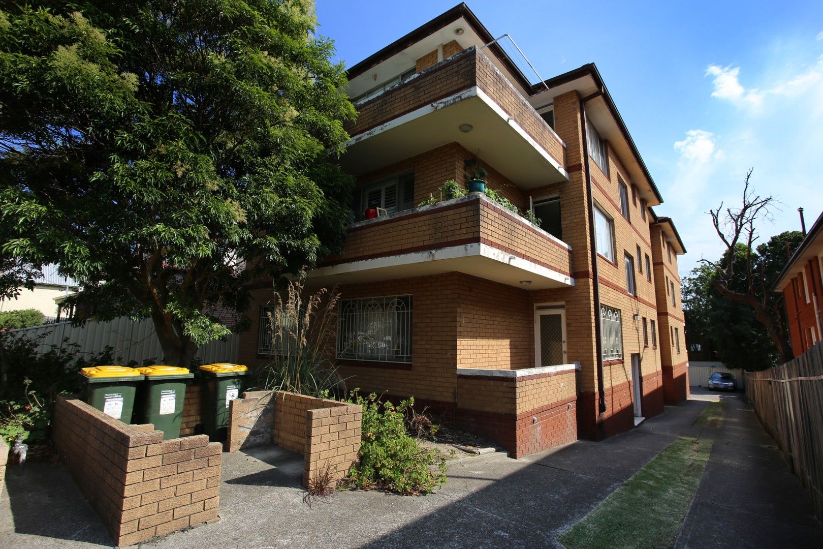2 bedrooms House in 1/23 Harnett Avenue MARRICKVILLE NSW, 2204