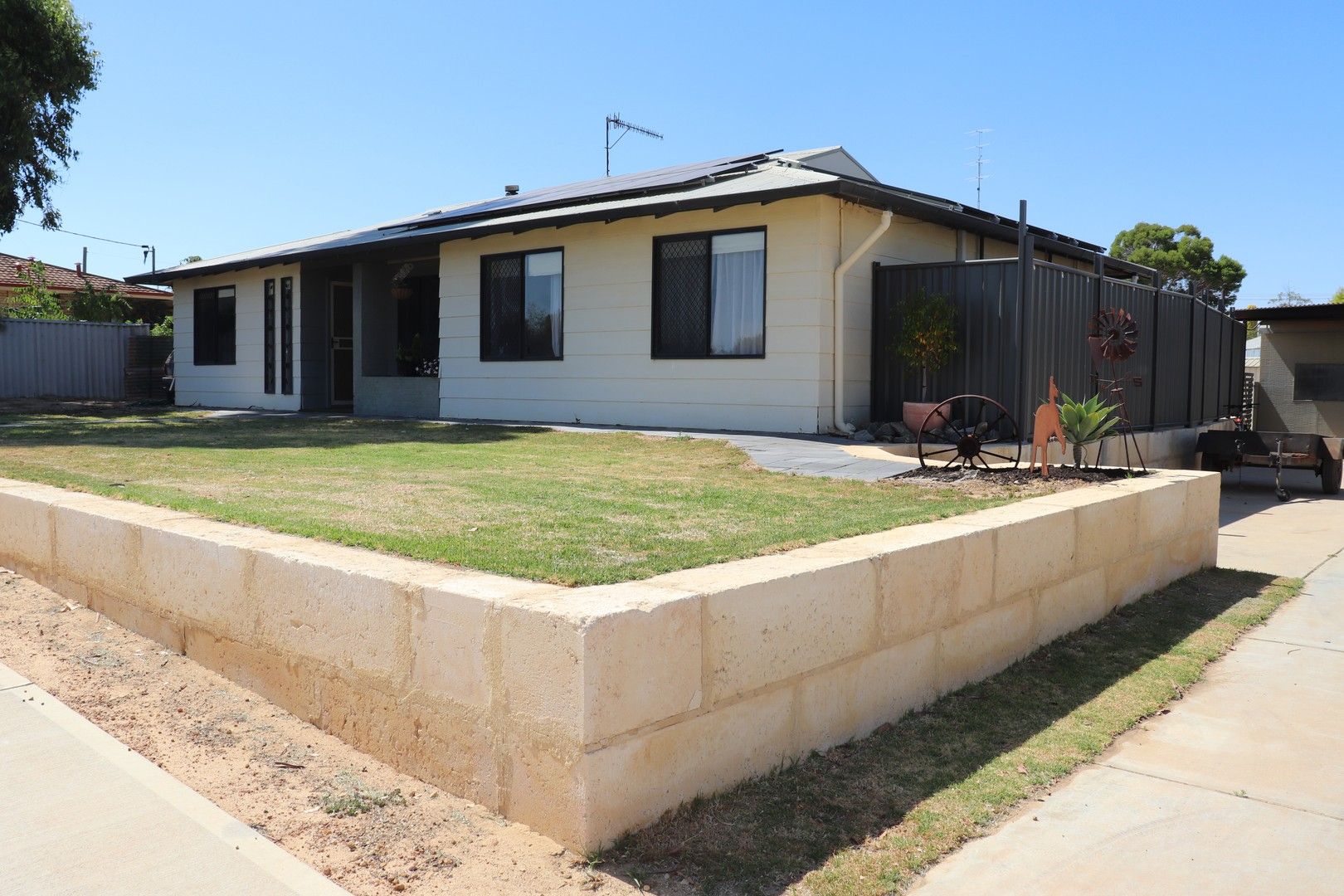 57 Wandoo Crescent, Wongan Hills WA 6603 Domain