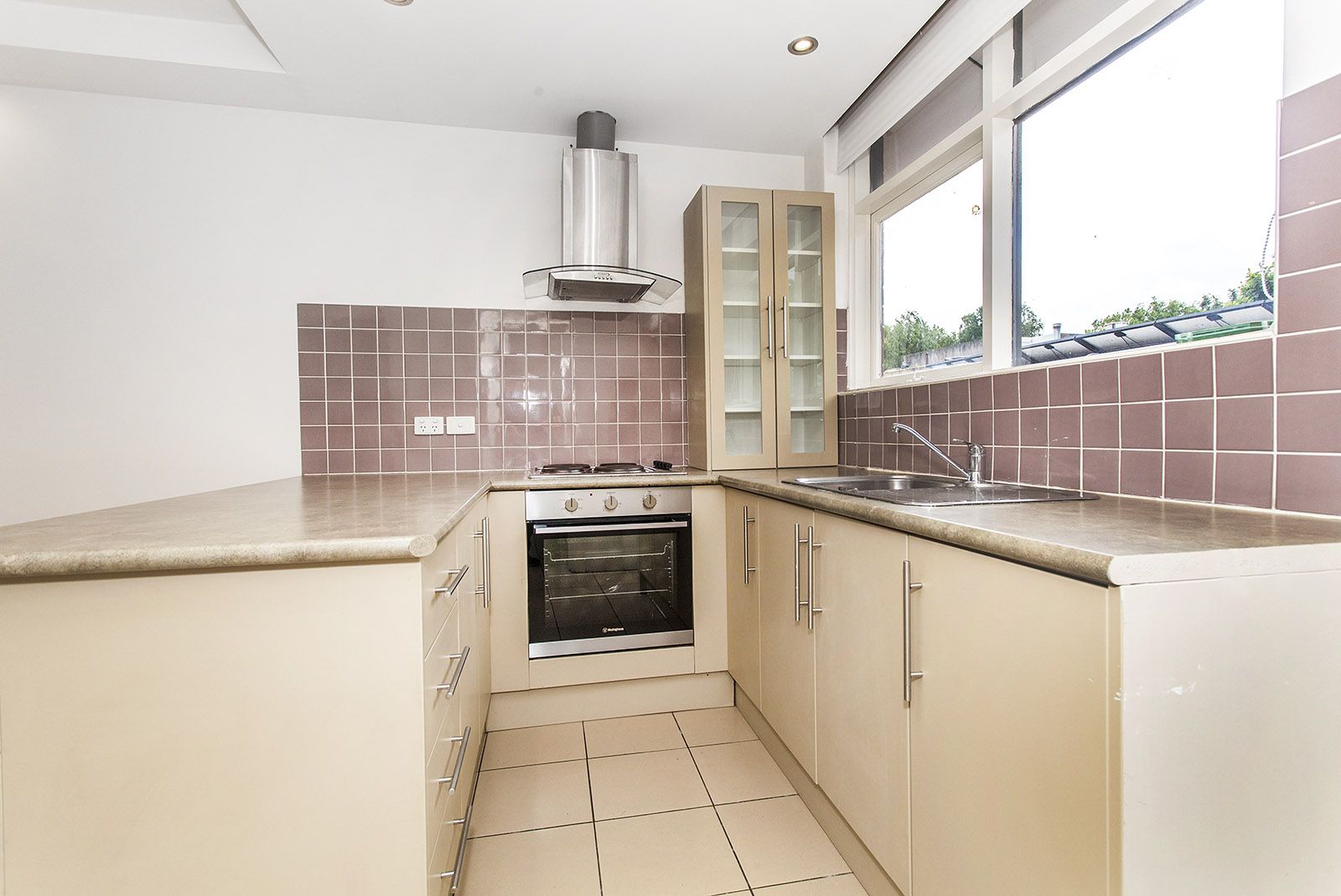 1 bedrooms Apartment / Unit / Flat in 12/1011 Drummond Street CARLTON NORTH VIC, 3054