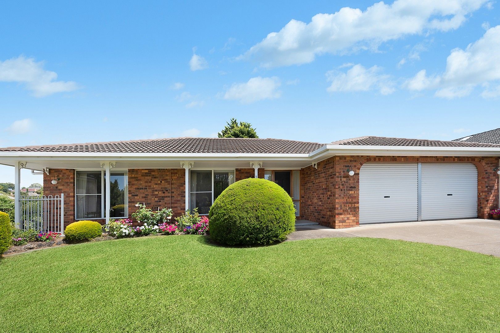 1 Jellindale Court, Highton VIC 3216, Image 0