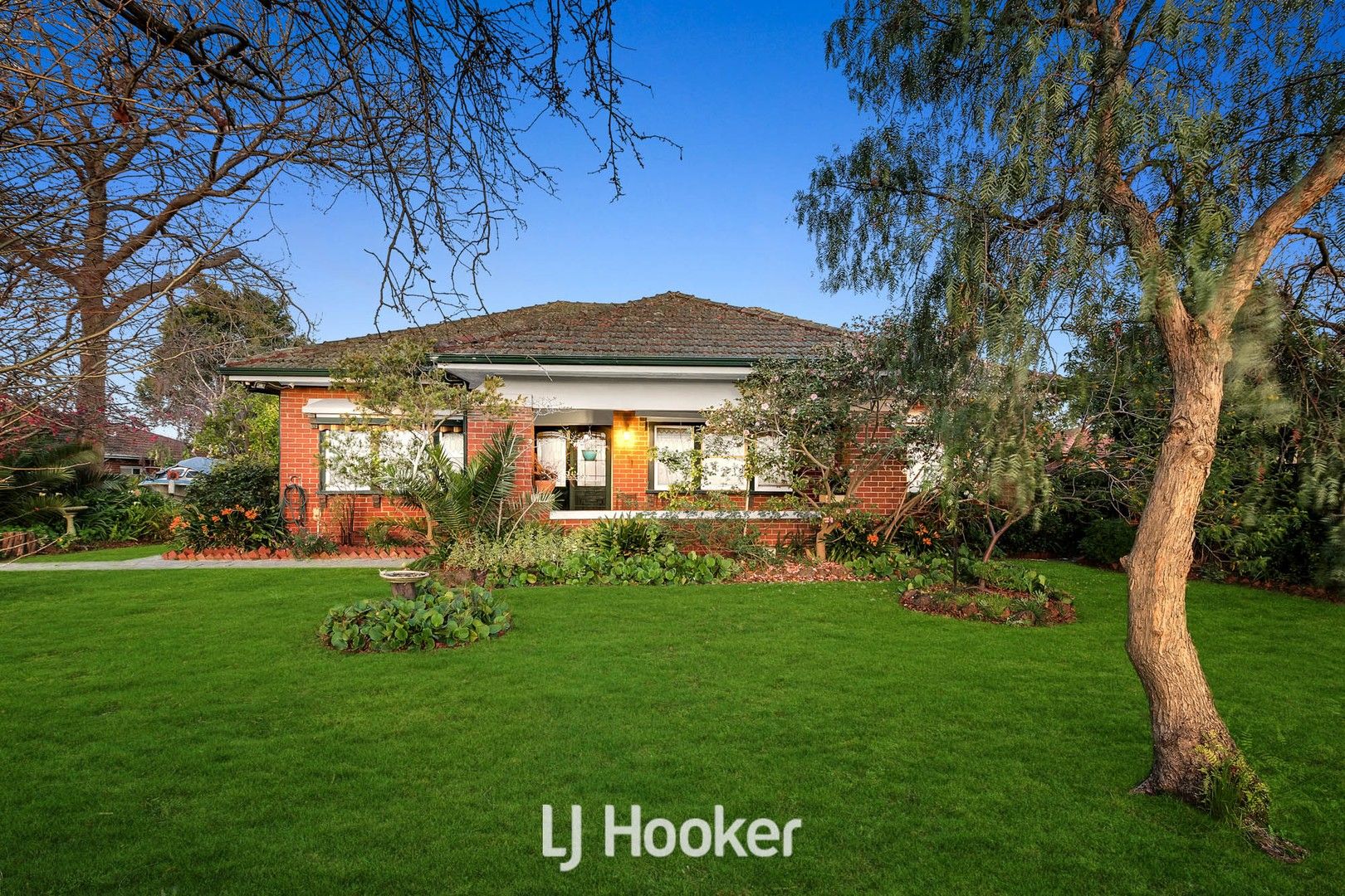 4 bedrooms House in 17-19 James Street DANDENONG VIC, 3175