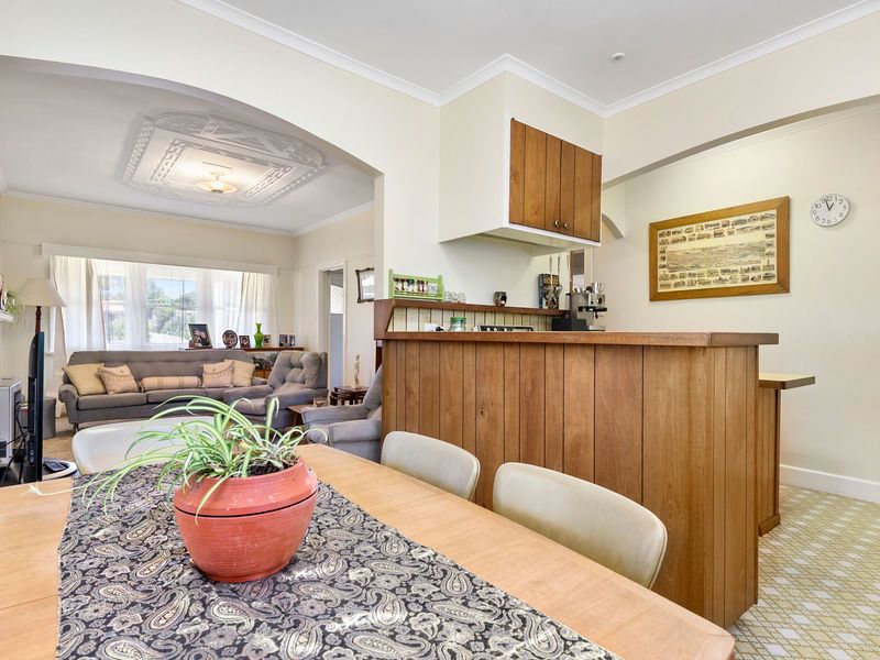 4 Montrose Avenue, Apollo Bay VIC 3233, Image 2