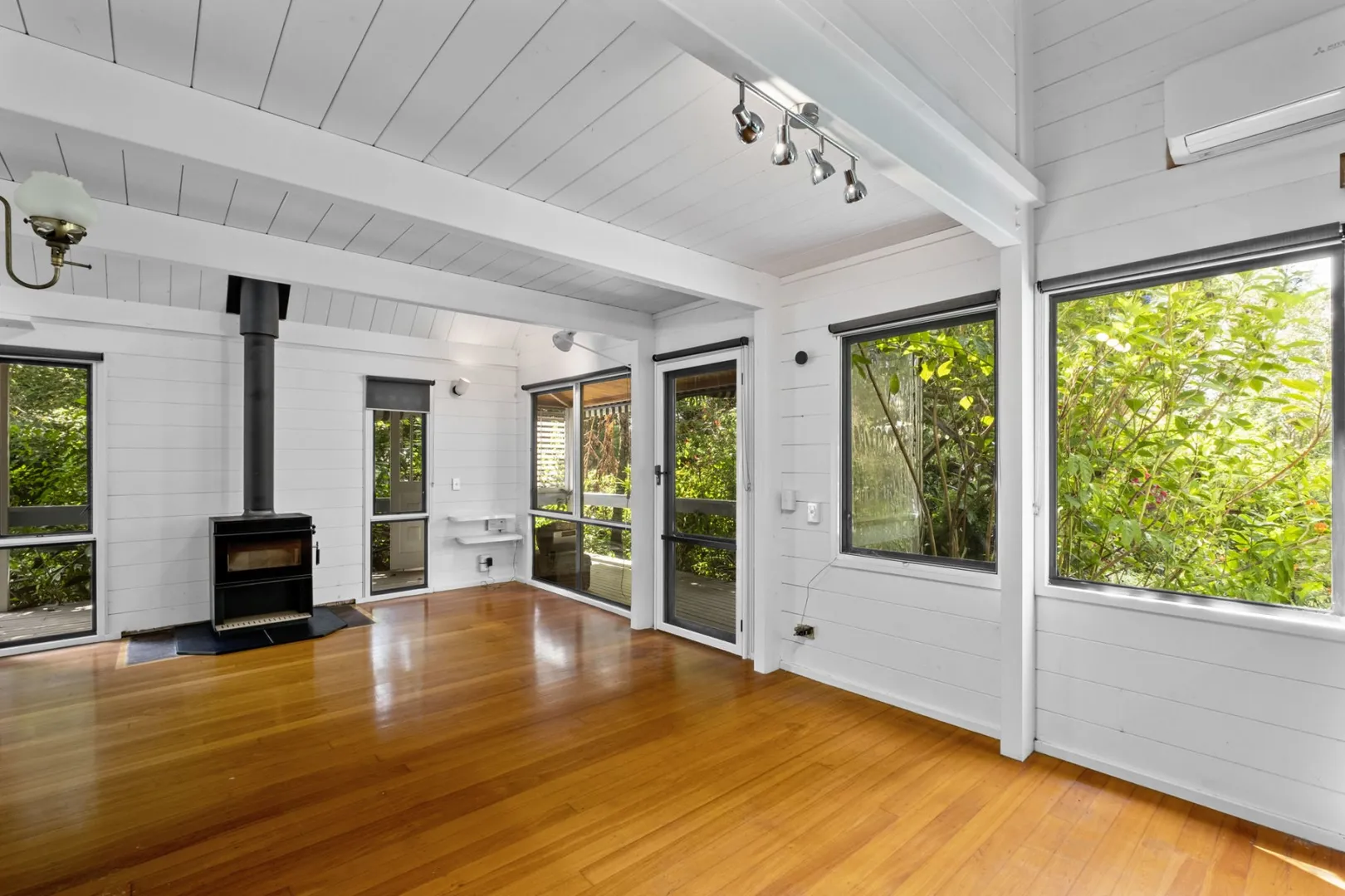 BEAUTIFUL CHARACTER HOME AND TINY HOME ON MOUNTAIN VIEW ROAD - View 6
