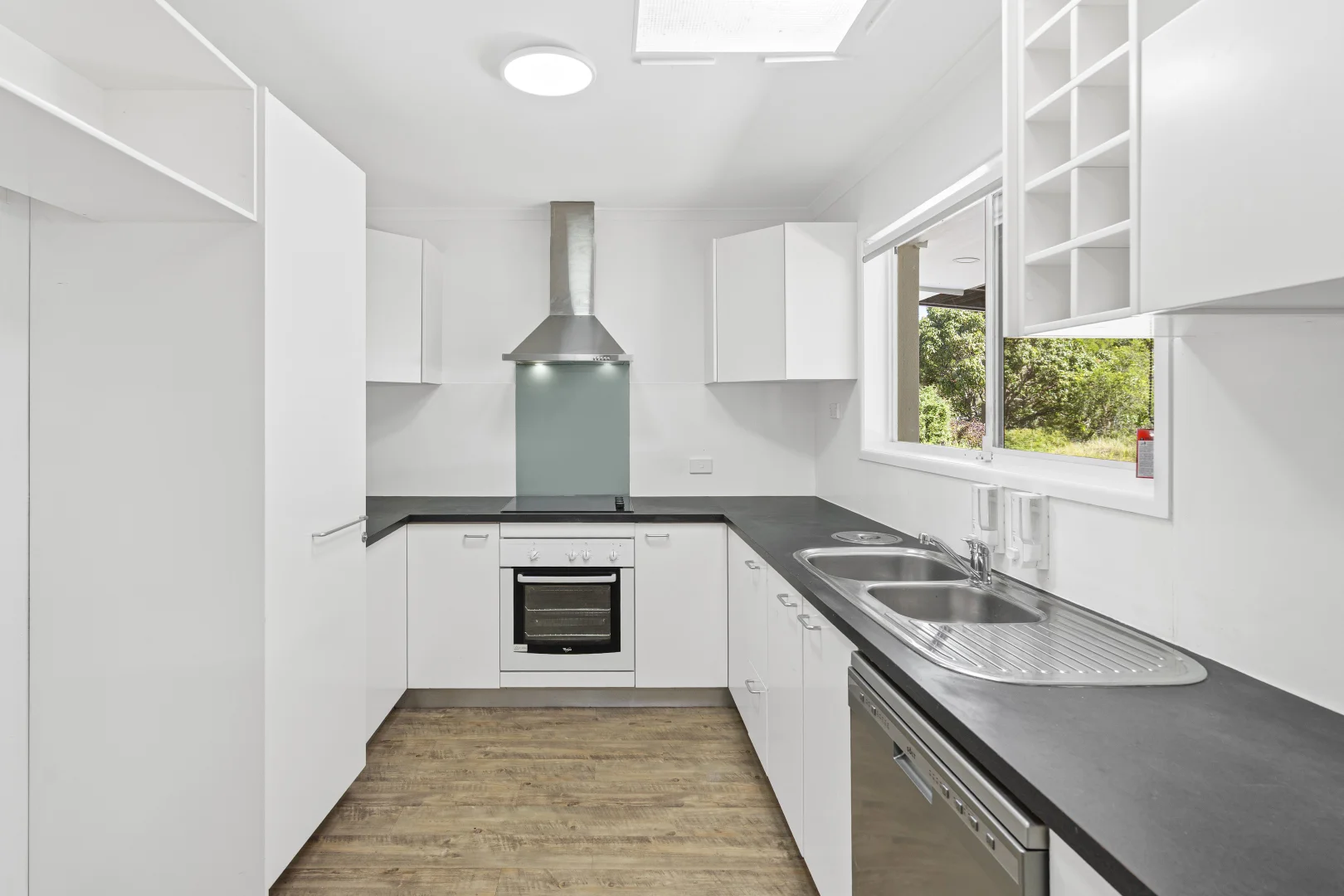 Additional image 4 of 34 Barron Road, Birkdale QLD 4159