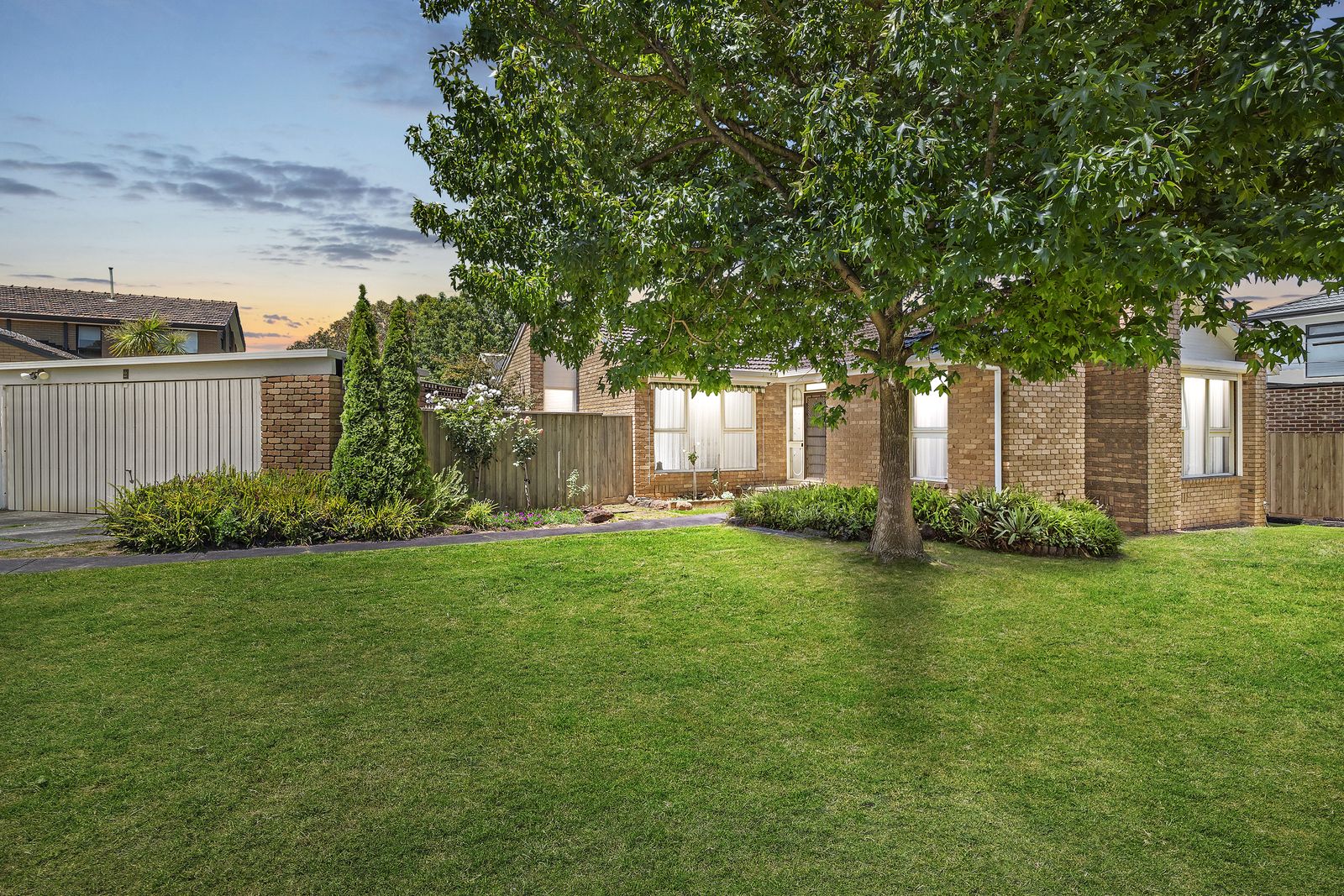 2 Tereva Crescent, Wheelers Hill VIC 3150, Image 0