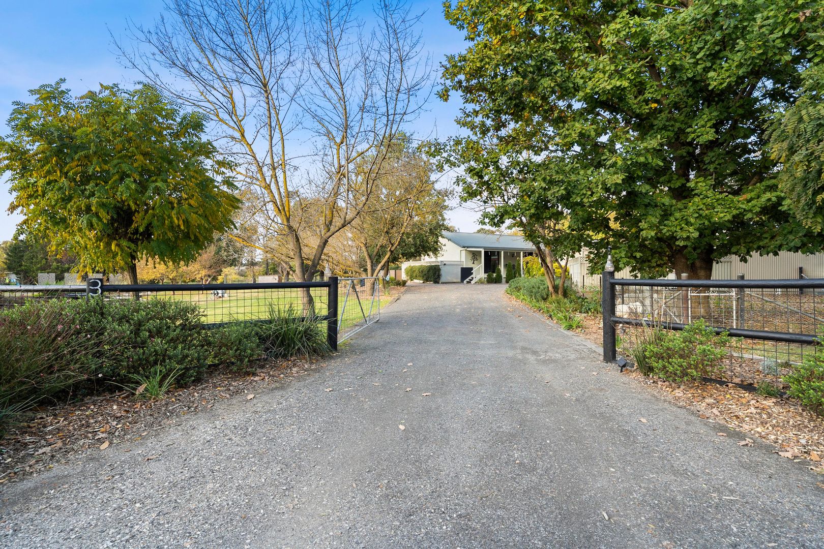3 Kinsman Drive, Murrumbateman Property History & Address Research