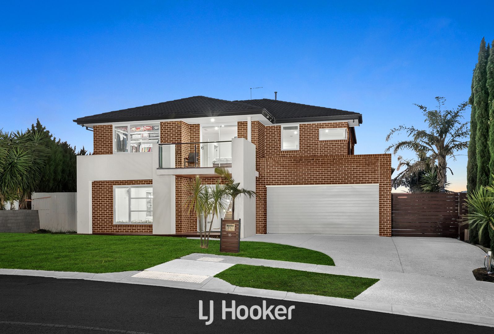 15 McGarvie Drive, Cranbourne North VIC 3977, Image 1