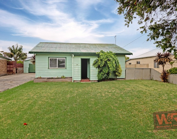 34 Leonora Street, Yakamia WA 6330