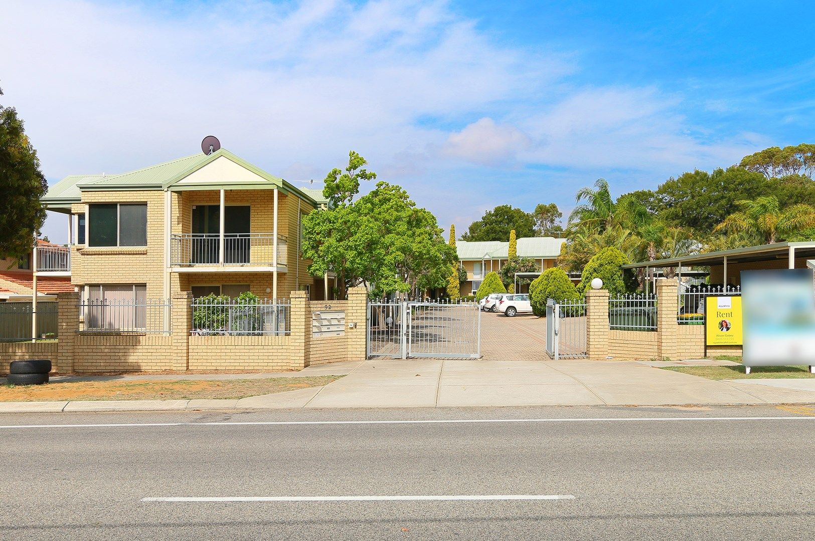 17 92-96 Gilbertson Road, Kardinya WA 6163, Image 0