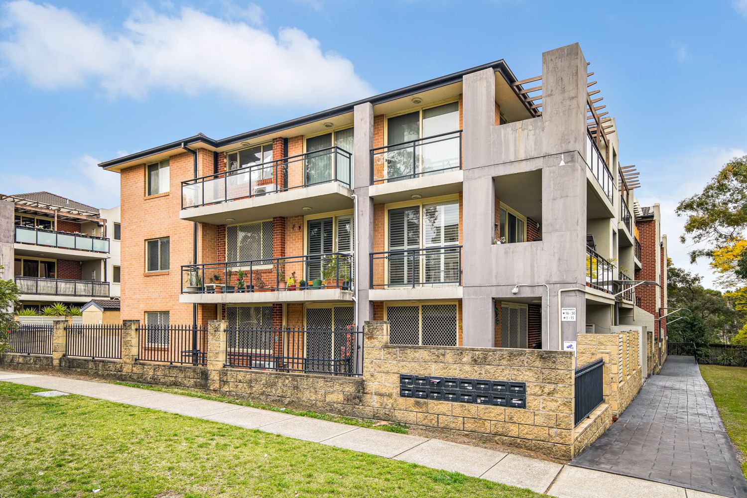 2 bedrooms Apartment / Unit / Flat in 27/39-45 Lydbrook Street WESTMEAD NSW, 2145