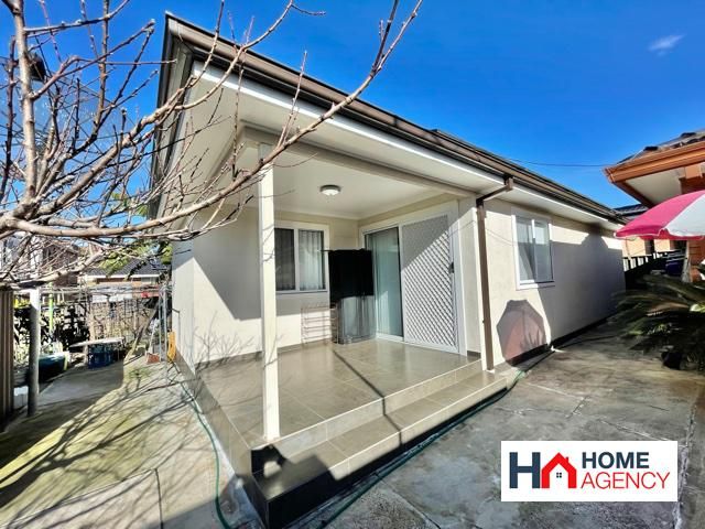 2 bedrooms House in 118A Aplin Road BONNYRIGG HEIGHTS NSW, 2177