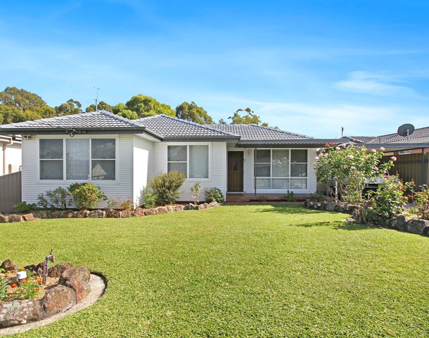 81 Lakelands Drive, Dapto NSW 2530