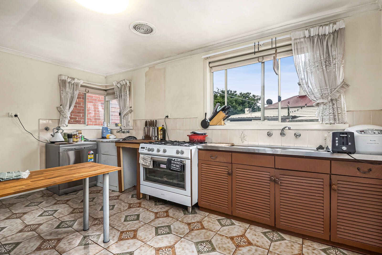 11 Davies Street, Moonee Ponds VIC 3039, Image 2