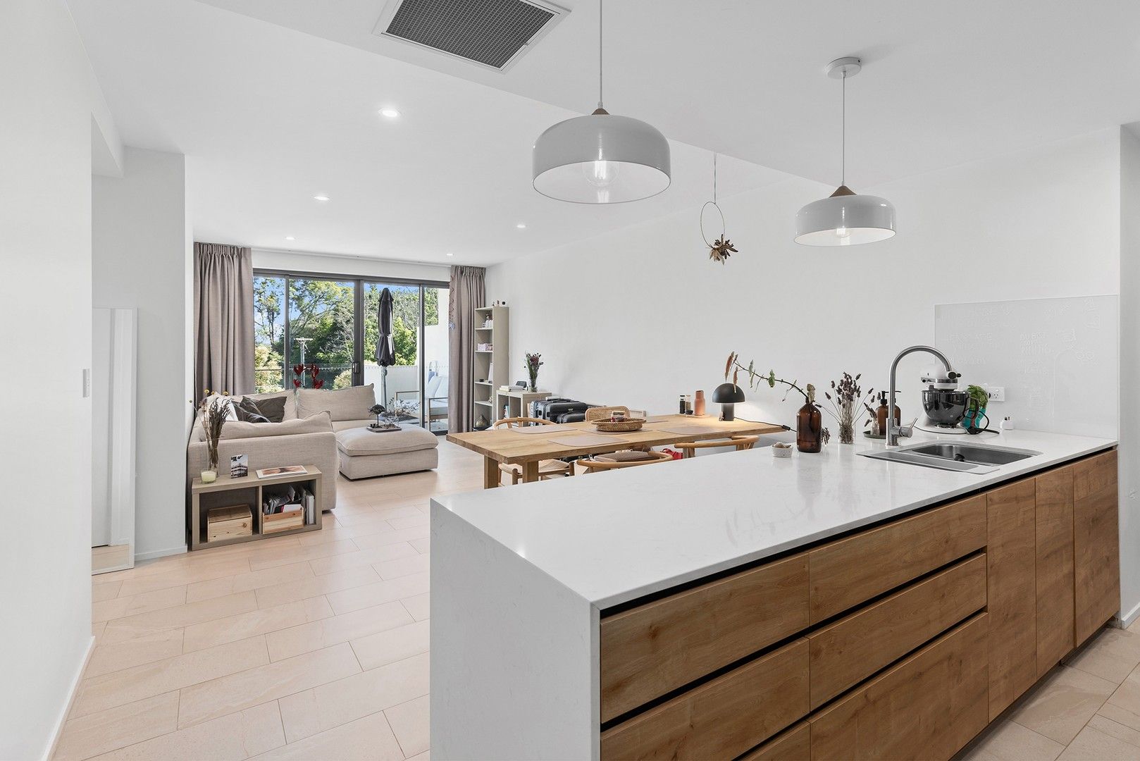 2 bedrooms Apartment / Unit / Flat in 307/185 Clarence Rd INDOOROOPILLY QLD, 4068