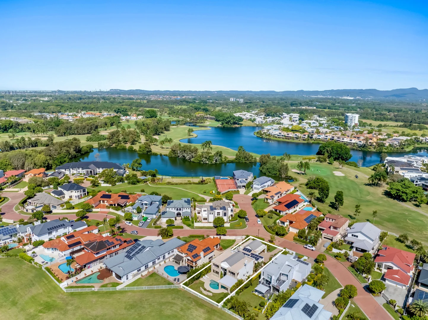 Additional image 17 of 24 Meadowlake Drive, Carrara QLD 4211