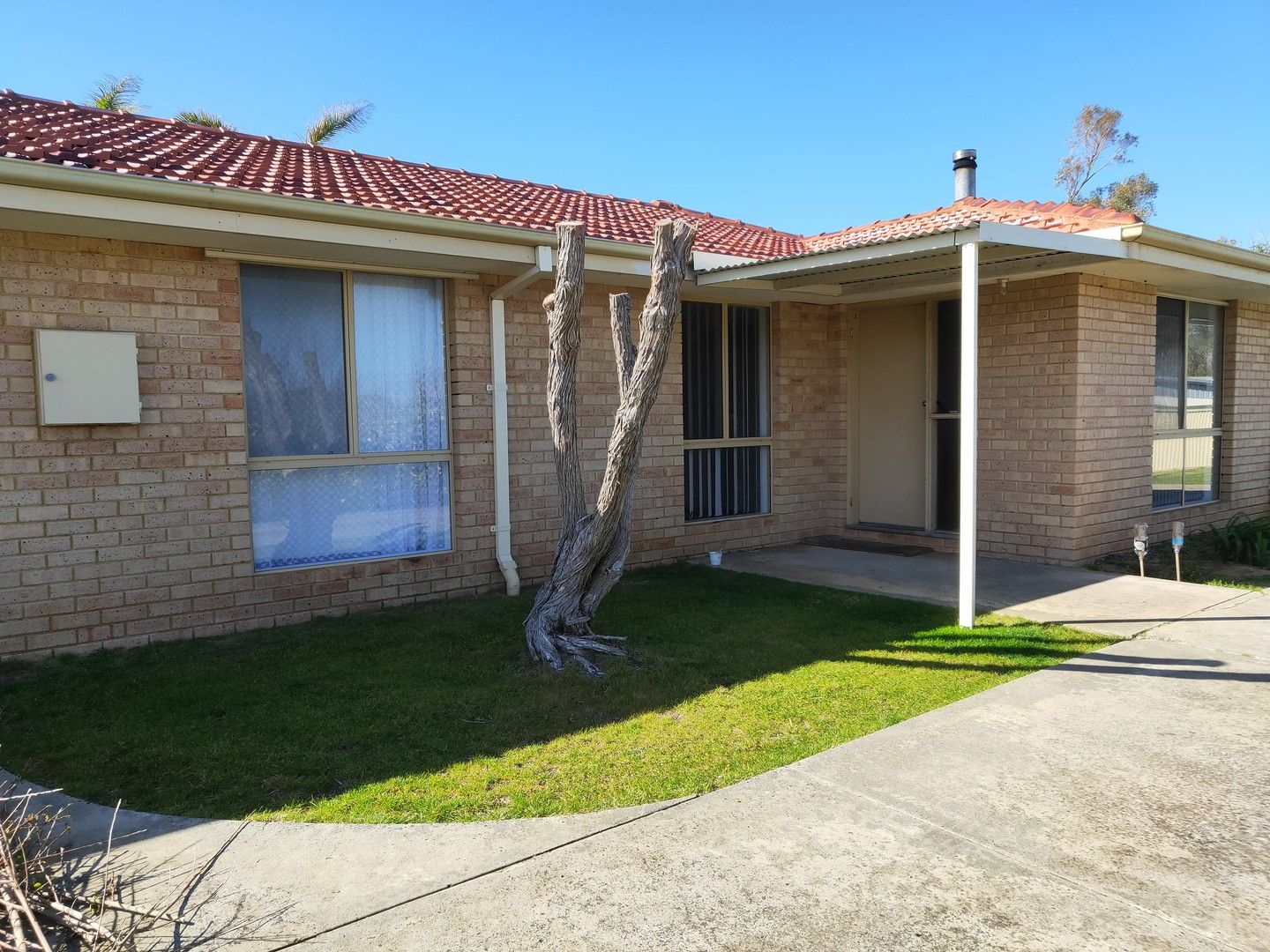 3 bedrooms Apartment / Unit / Flat in 12B Coronation Drive BINNINGUP WA, 6233