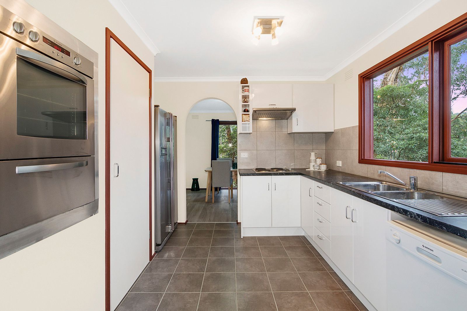 48 Thompson Road, Upwey VIC 3158, Image 2