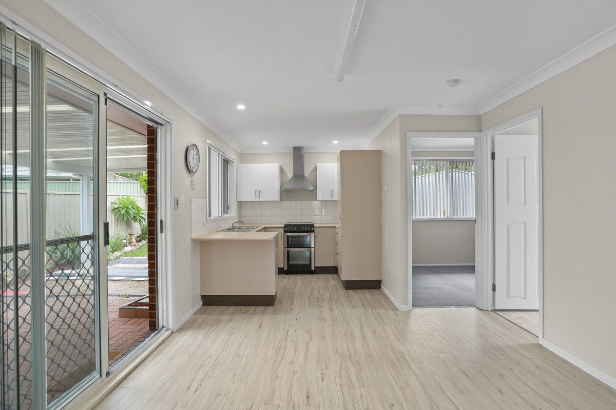 1 Pine Court, Blue Haven NSW 2262, Image 2