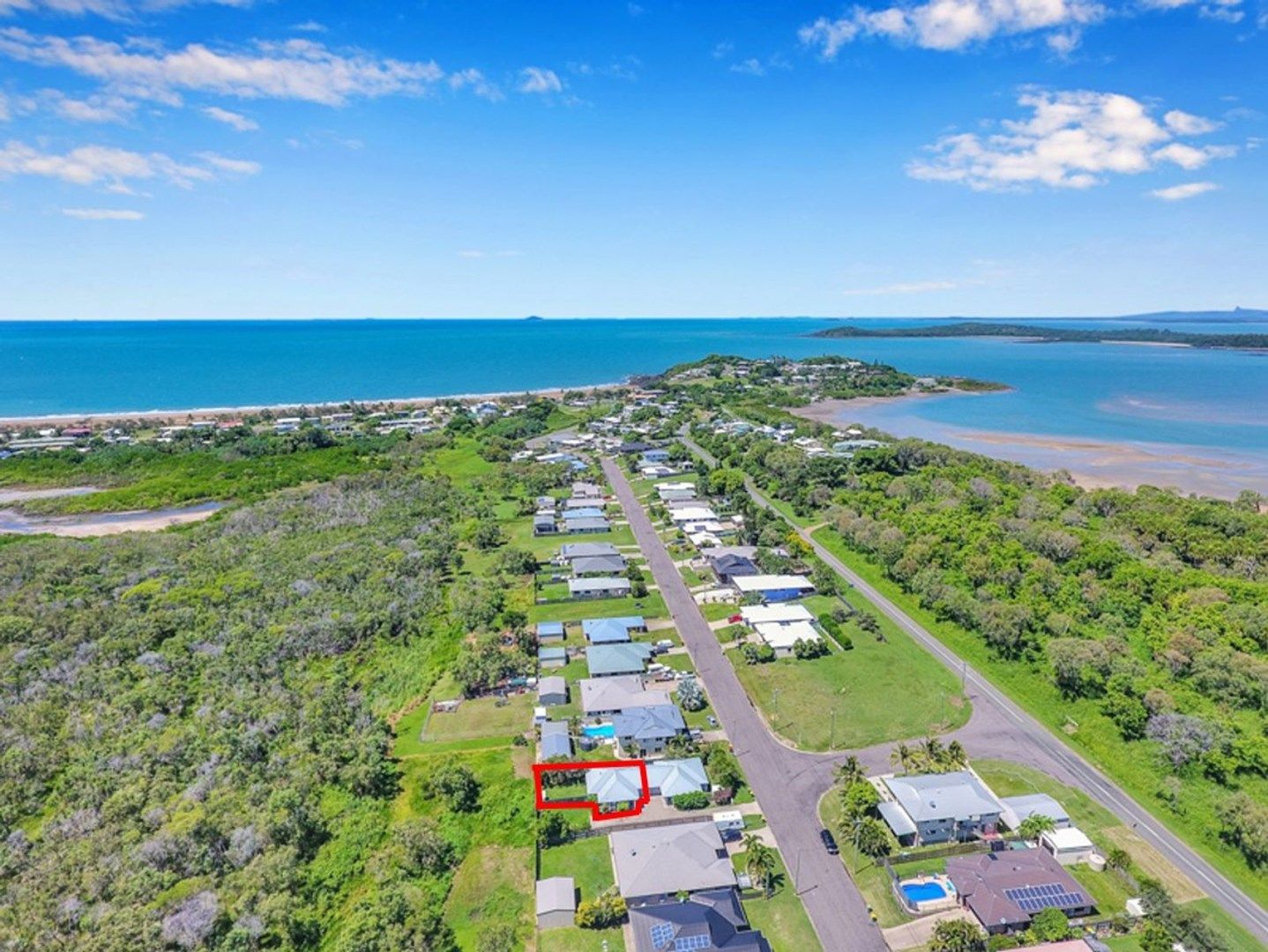 2/42 Brooksfield Drive, Sarina Beach QLD 4737, Image 0