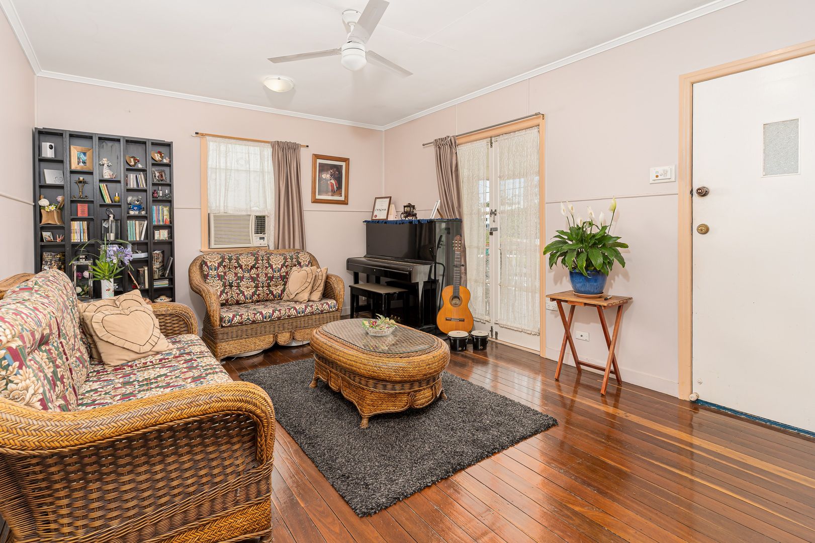 70 Perkins Street, Upper Mount Gravatt QLD 4122 House For Rent 700