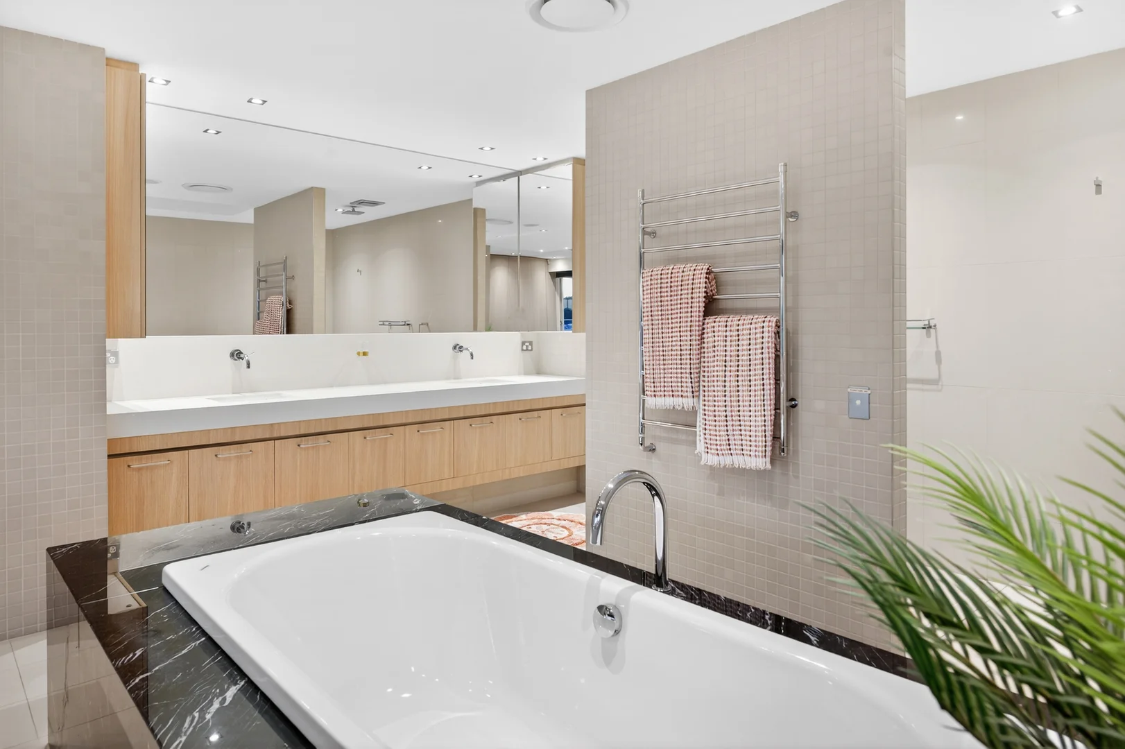 Additional image 17 of 5652 Harbour Terrace, Sanctuary Cove QLD 4212