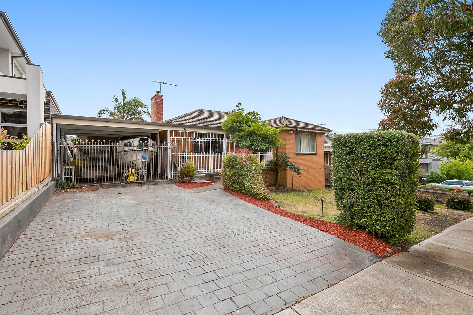 22 Emerald Street, Essendon West VIC 3040, Image 2