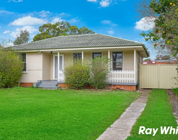 39 Waitaki Street, Lethbridge Park NSW 2770