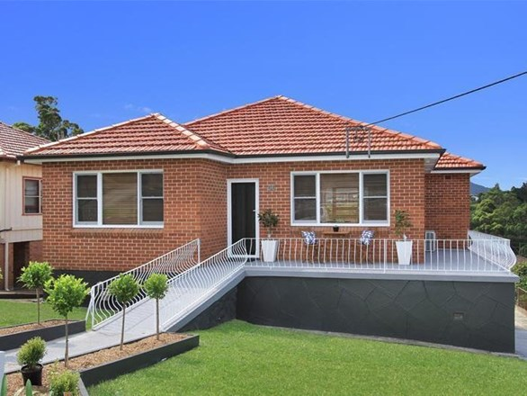 10 Beverley Avenue, Unanderra NSW 2526