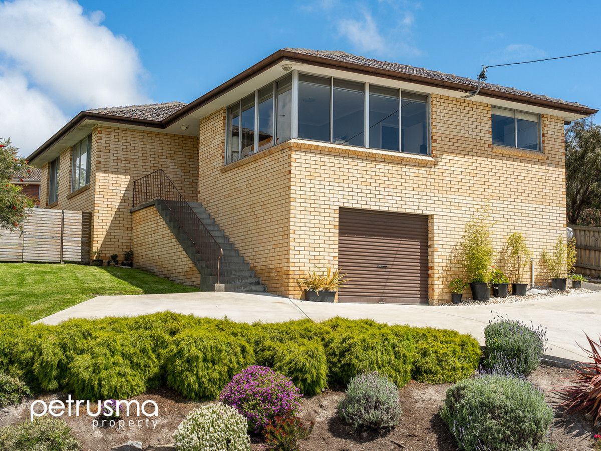 16 Kunama Drive, Kingston Beach TAS 7050, Image 1