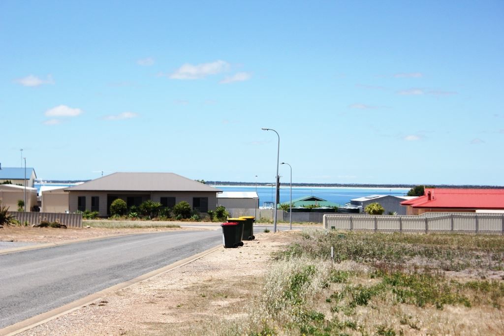 11 Bluebay Drive, Point Turton SA 5575, Image 2