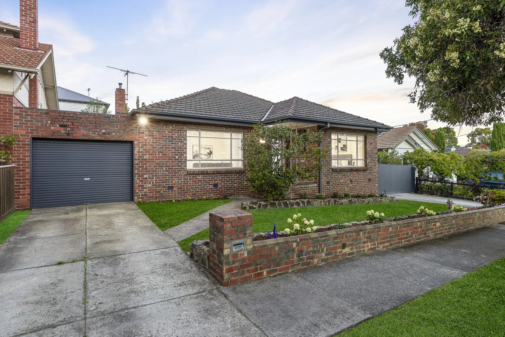 27 Compton Street, Canterbury VIC 3126