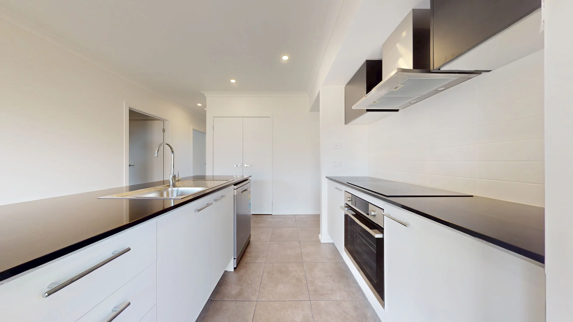 Additional image 2 of 28 Sheniz Avenue, Fraser Rise VIC 3336