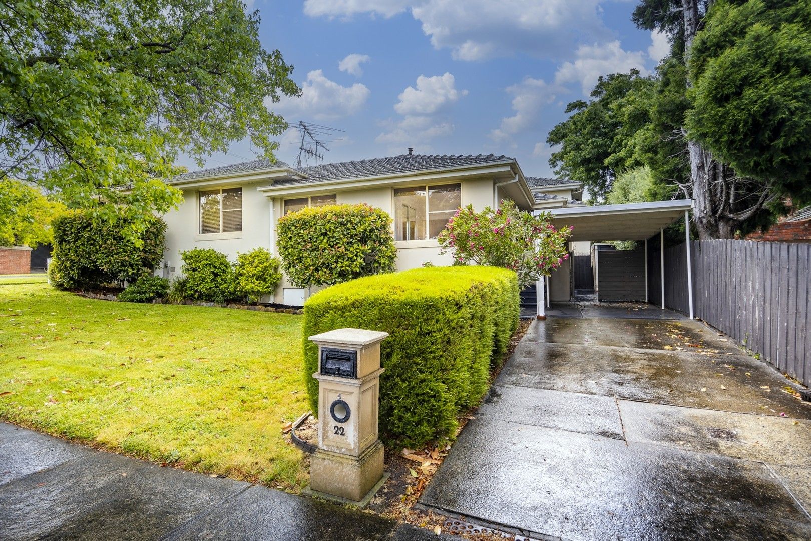 2 bedrooms Apartment / Unit / Flat in 4/22 Chestnut Street SURREY HILLS VIC, 3127