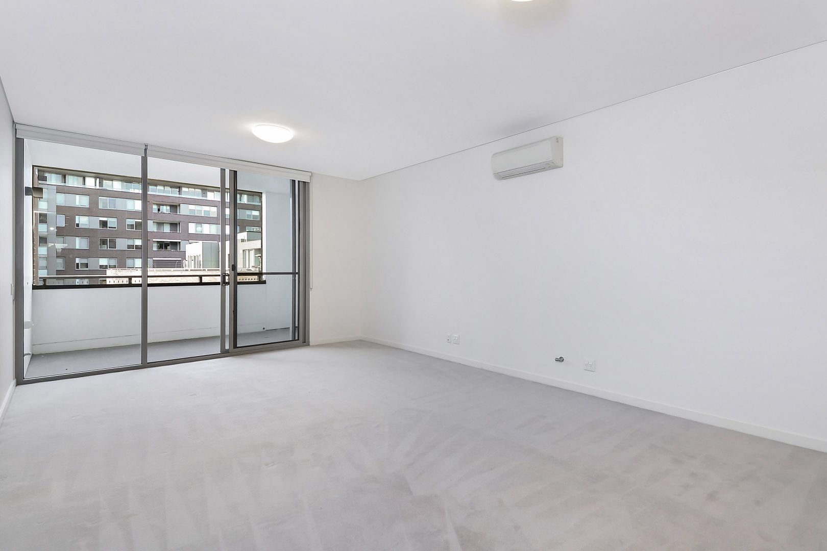 710/15 Baywater Drive, Wentworth Point NSW 2127, Image 2