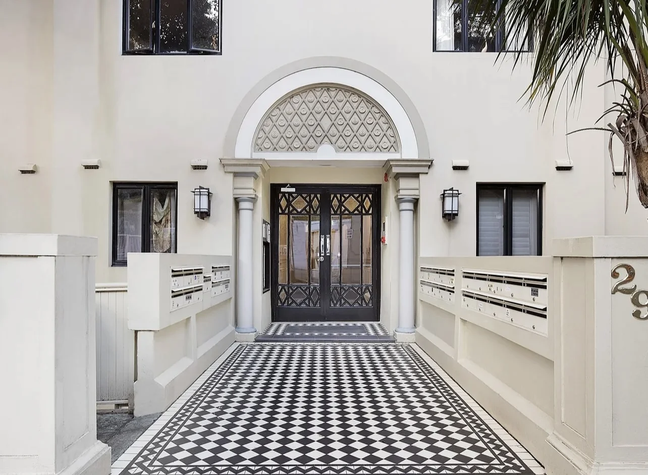 18/29 East Crescent Street, McMahons Point NSW 2060