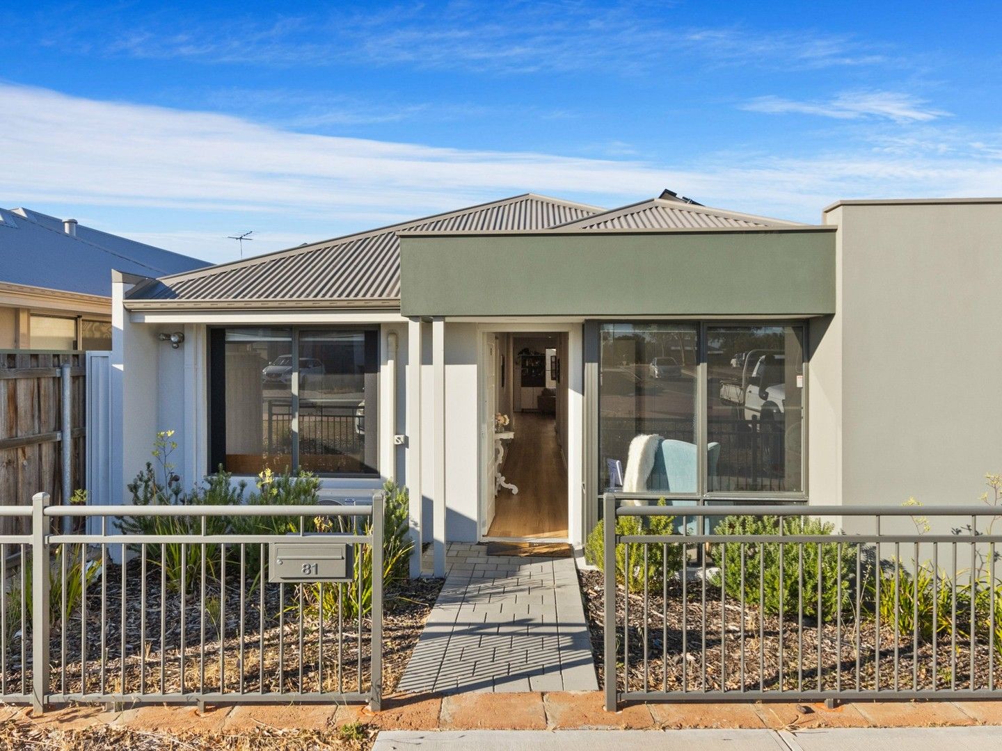 3 bedrooms House in 81 Elmridge Parkway ELLENBROOK WA, 6069