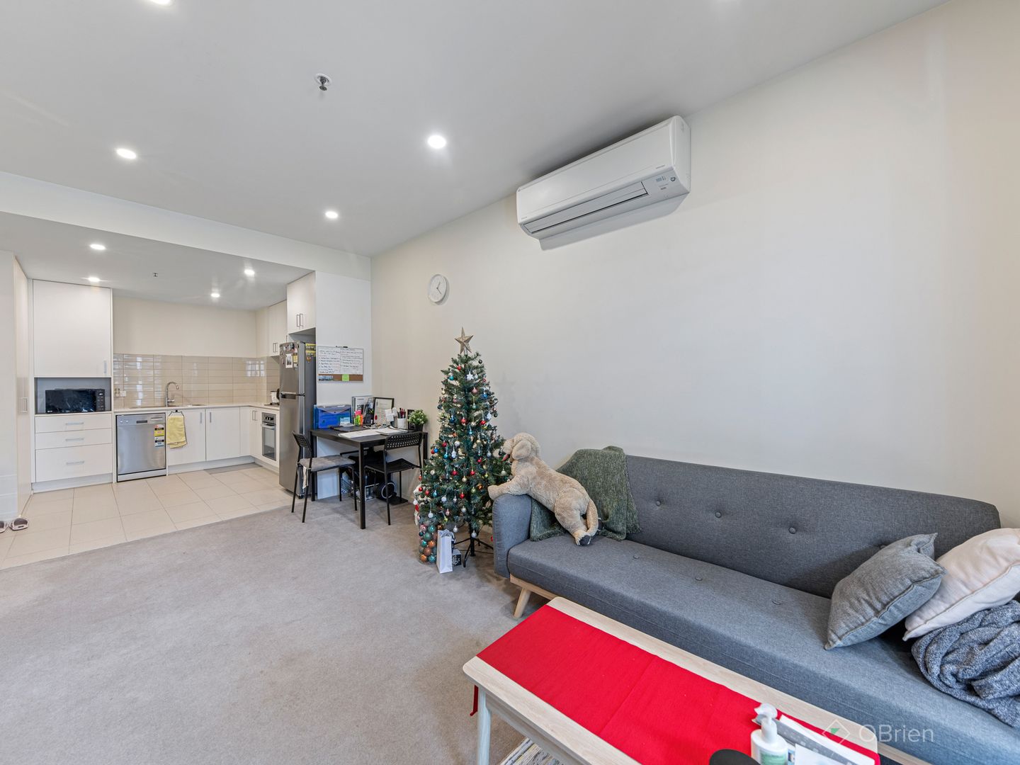 236/80 Cheltenham Road, Dandenong VIC 3175, Image 2